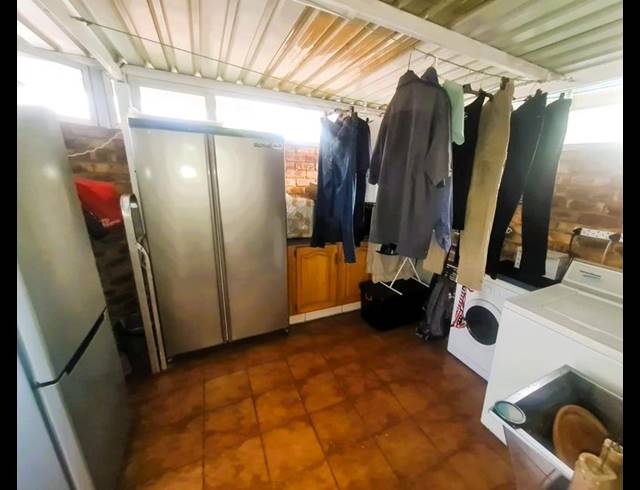 3 BEDROOM TOWNHOUSE FOR SALE IN DIE HOEWES